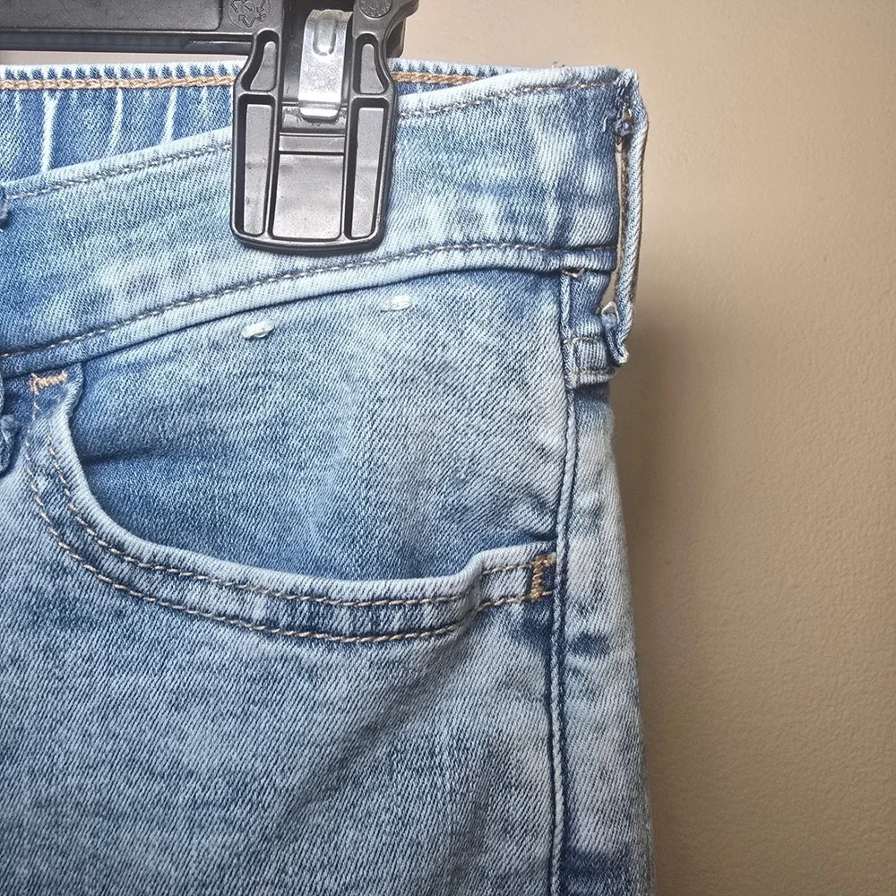 Abercrombie Kids High Rise Mini Mom Jeans Light Wash Distressed Button Fly 15/16